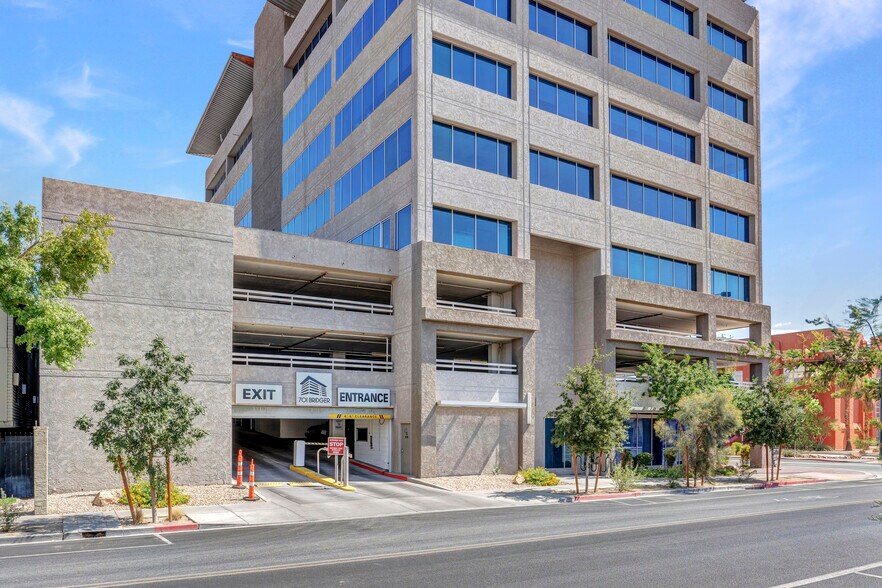 More Photos Of 701 Bridger Ave, Las Vegas Office For Sale