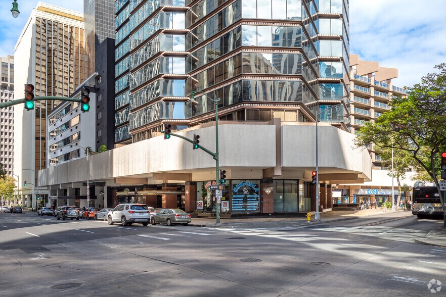 More Photos Of 1088 bishop St, Honolulu Office For Lease