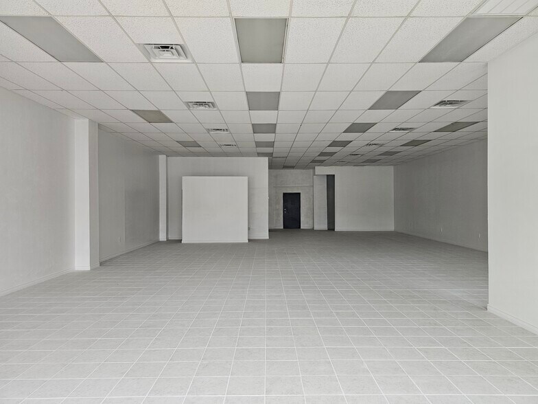 More Photos Of 9262 Culebra Rd, San Antonio Storefront Retail Office For Lease