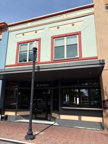 Primary Photo Of 58 4th St NW, Winter Haven Restaurant For Lease