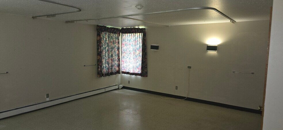 More Photos Of 2876 230th St, Sidney Assisted Living For Sale