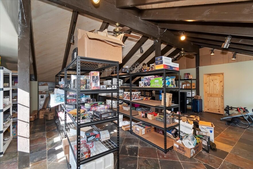 More Photos Of 40716 Village Dr, Big Bear Lake Freestanding For Sale