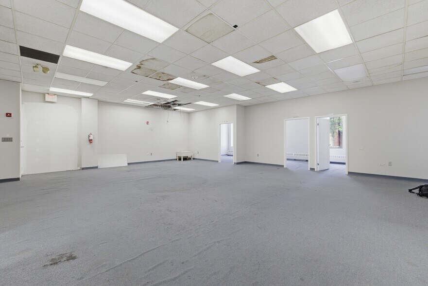 More Photos Of 32 Belmont St, Brockton Office For Lease
