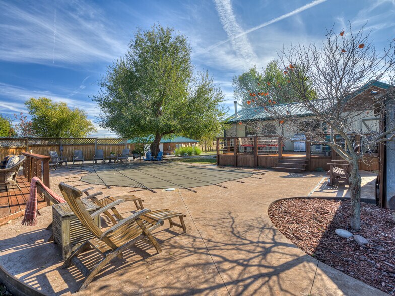 More Photos Of 6701 NW 178th St, Edmond Flex For Sale