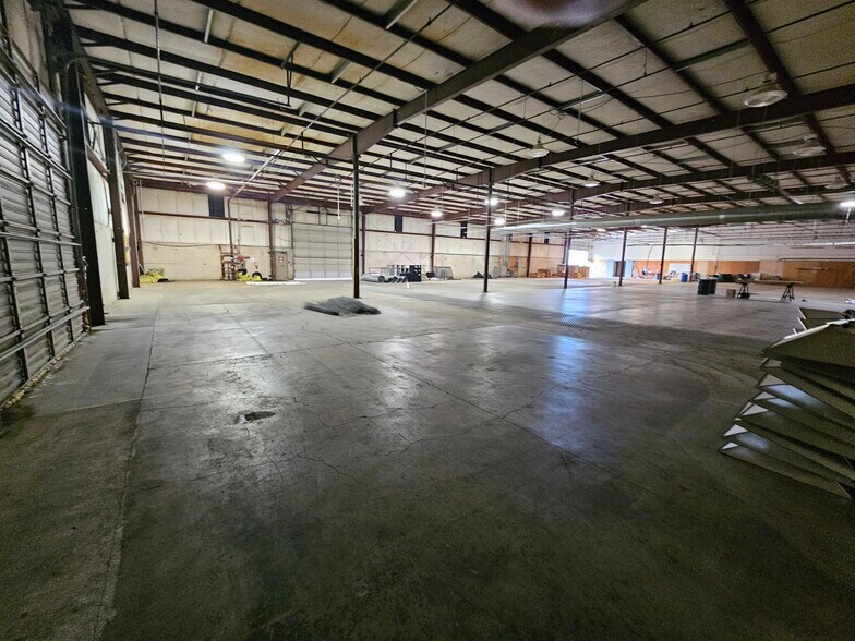 More Photos Of 27680 SE Highway 212, Boring Warehouse For Lease