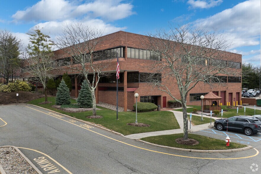 Primary Photo Of 960 MacArthur Blvd, Mahwah Office For Lease