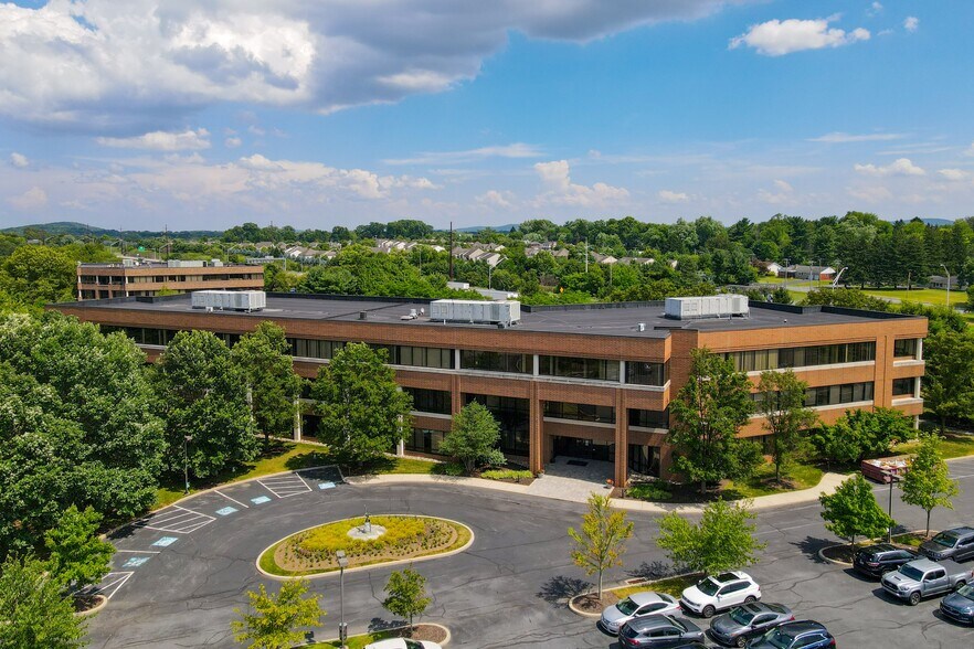 More Photos Of 1525 Valley Center Pky, Bethlehem Unknown For Lease