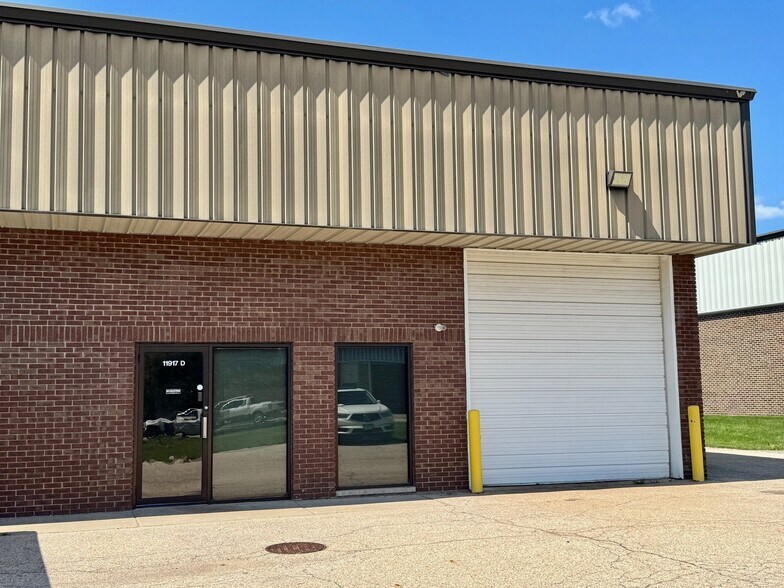 More Photos Of 11917 Smith Dr, Huntley Light Distribution For Lease