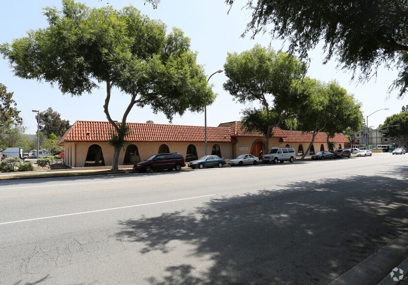 More Photos Of 5000 Overland Ave, Culver City Office For Sale