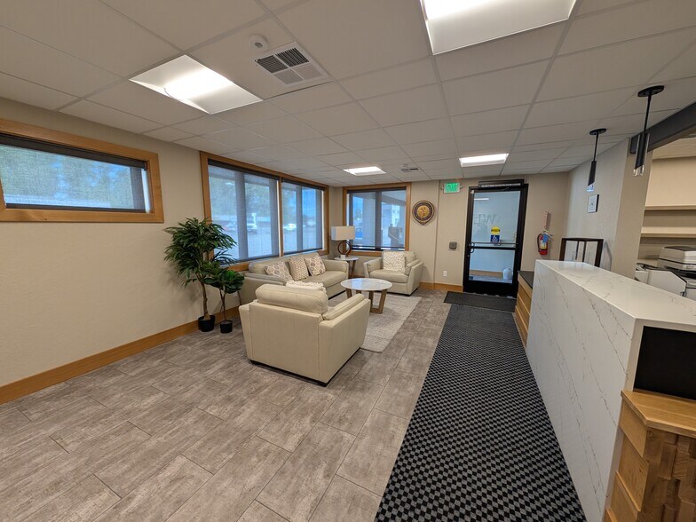 More Photos Of 5616 Third Ave, Ferndale Medical For Lease