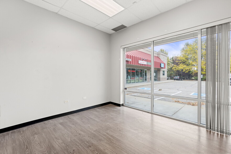 More Photos Of 275 Waneka Pky, Lafayette Freestanding For Lease