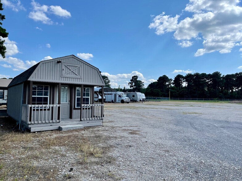 More Photos Of 20519 Rhodes Dr, Spring Land For Lease