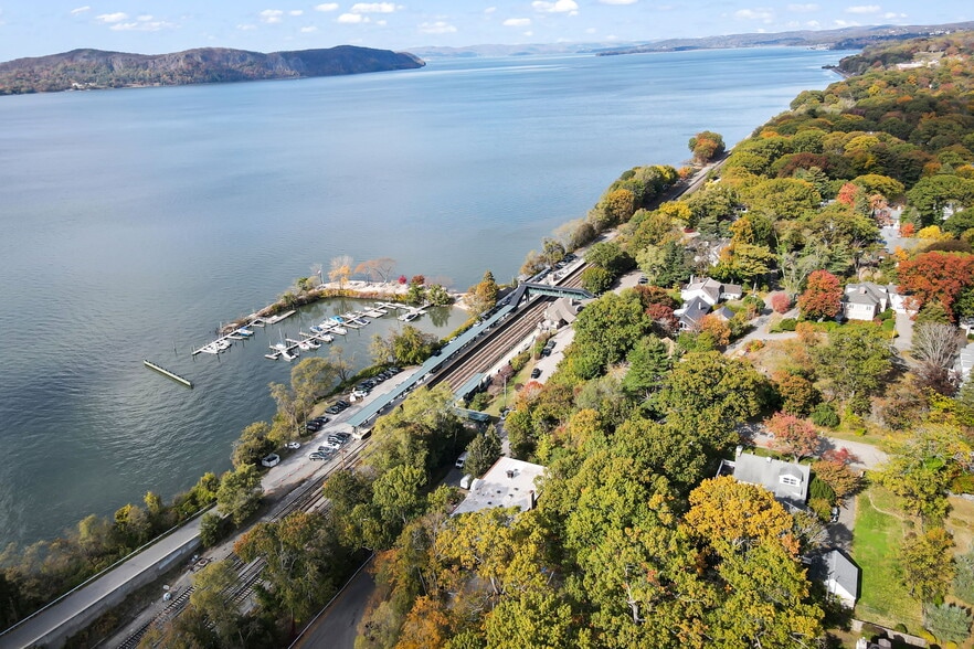 More Photos Of 1 Riverside Dr, Sleepy Hollow Village Apartments For Sale