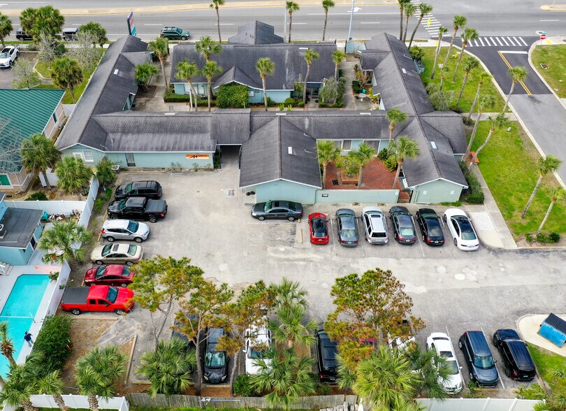 More Photos Of 1817-1835 N 3rd St, Jacksonville Beach Office For Lease