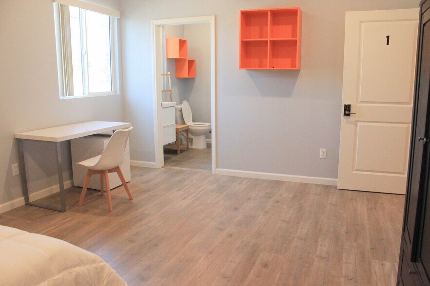 More Photos Of 1259 W 36th Pl, Los Angeles Apartments For Sale