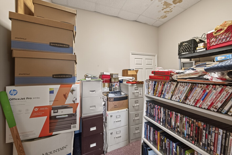More Photos Of 9223 Bissonnet St, Houston General Retail For Sale