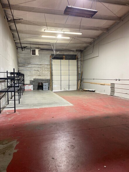 More Photos Of 195 Omohundro Pl, Nashville Warehouse For Lease