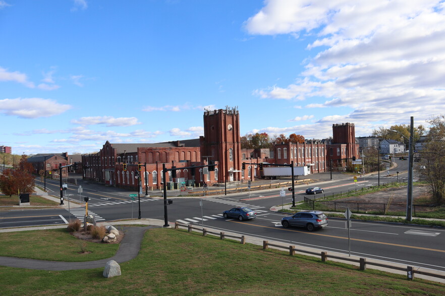 Primary Photo Of 1 Allen St, Springfield Manufacturing For Sale