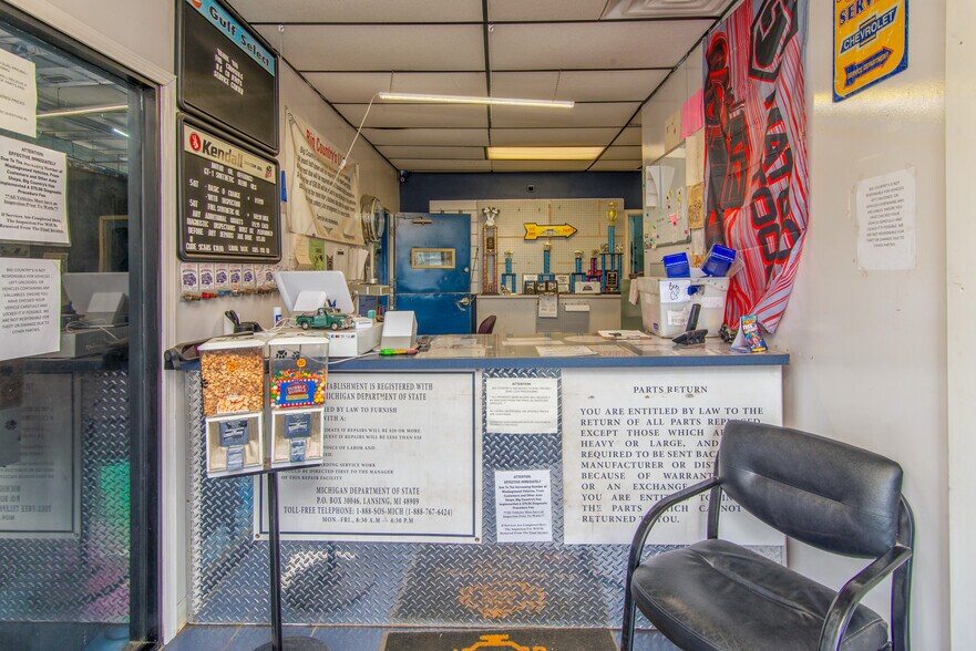 More Photos Of 3331 Carleton Rd, Hillsdale Auto Repair For Sale