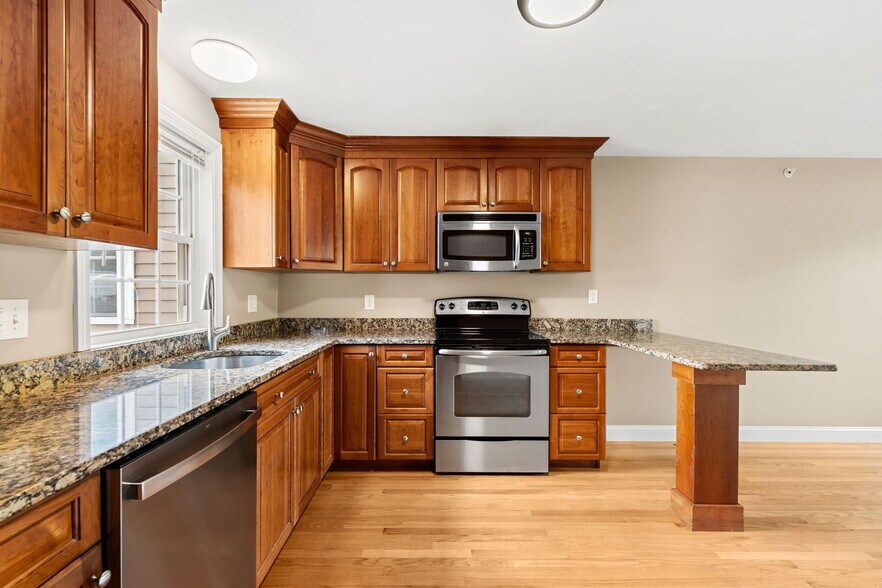 More Photos Of 83 Holten St, Danvers Apartments For Sale