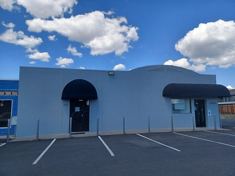 Primary Photo Of 4035 S 6th St, Klamath Falls General Retail For Sale