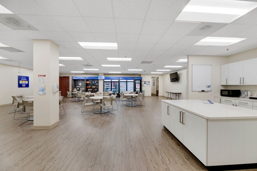 More Photos Of 10021 Balls Ford Rd, Manassas Office For Lease