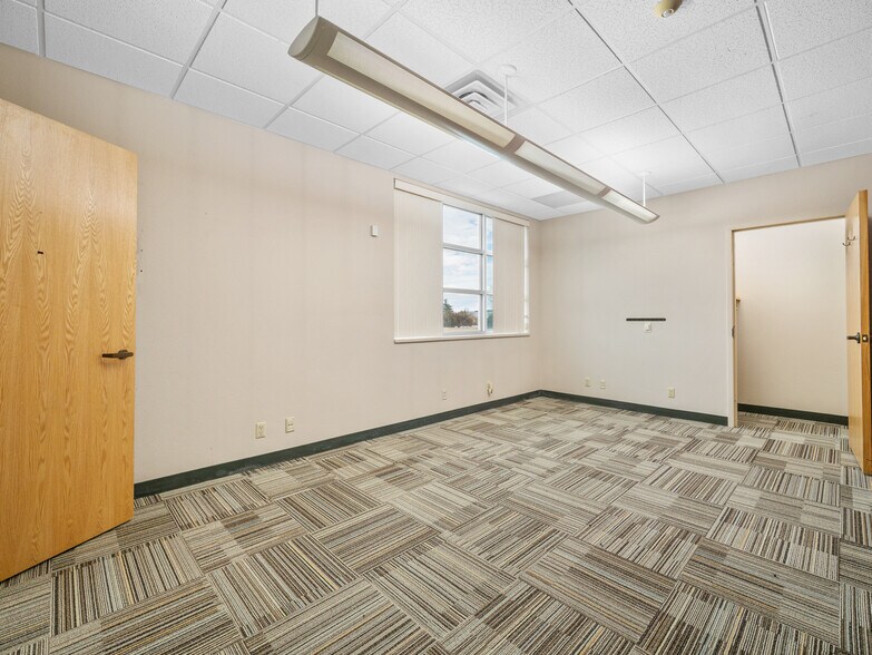 More Photos Of 1122 S Adams St, Laramie Medical For Sale