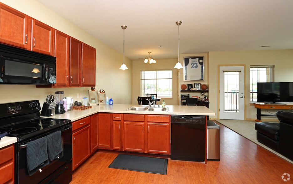 More Photos Of 401 N Washington St, Green Bay Apartments For Lease