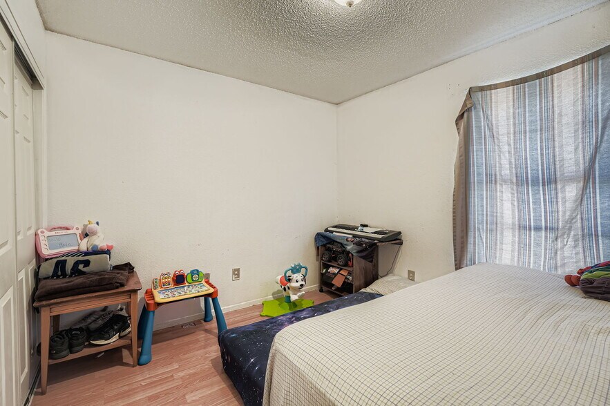 More Photos Of 5803 Cougar Dr, Austin Apartments For Sale