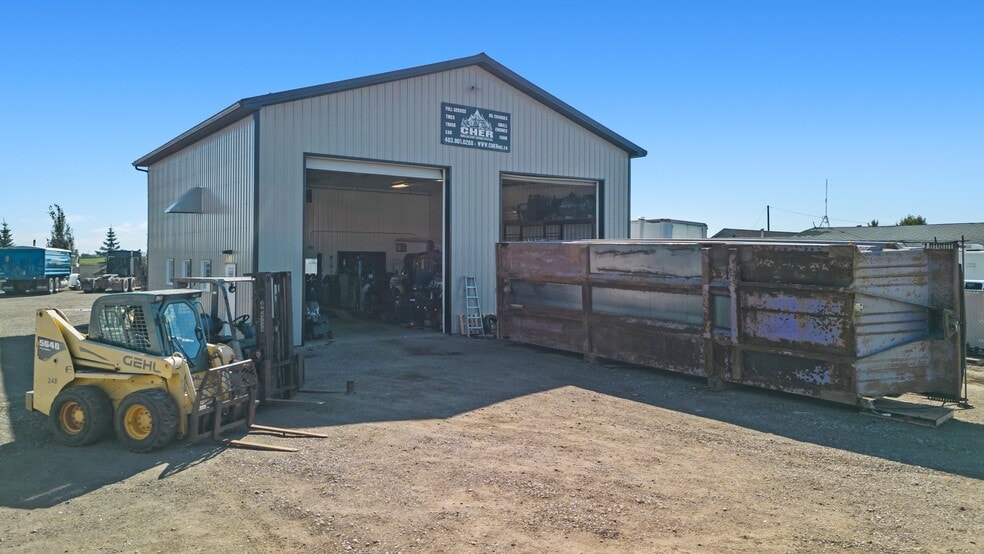 More Photos Of 81 Barstow St, Carseland Auto Repair For Sale