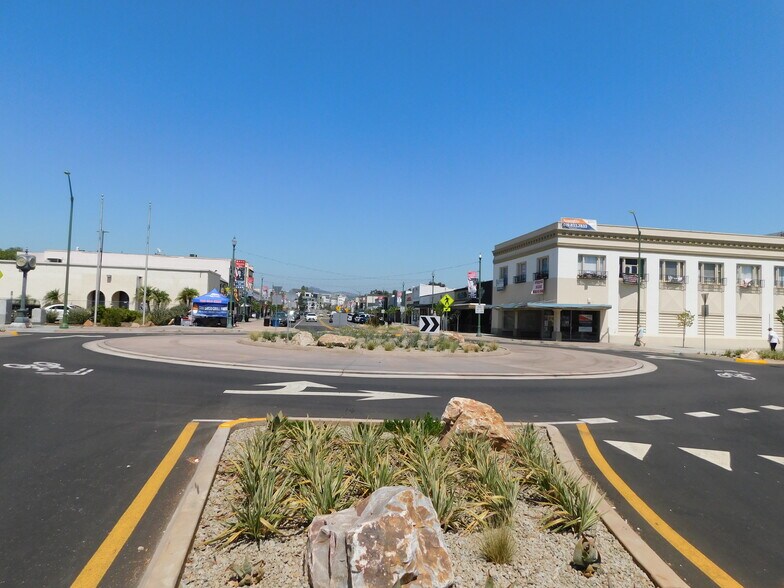 More Photos Of 114 N Broadway, Escondido Storefront For Lease