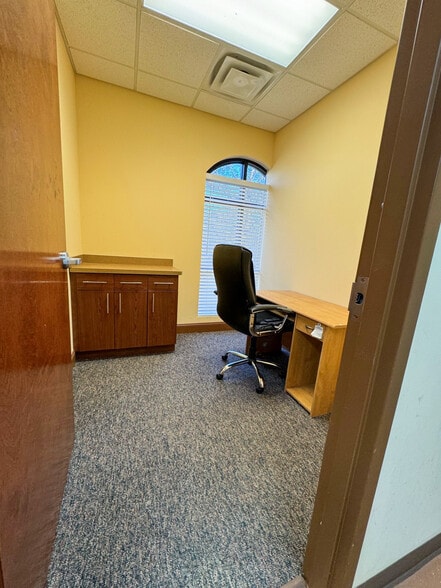 More Photos Of 1930 Powder Springs Rd, Marietta Medical For Lease