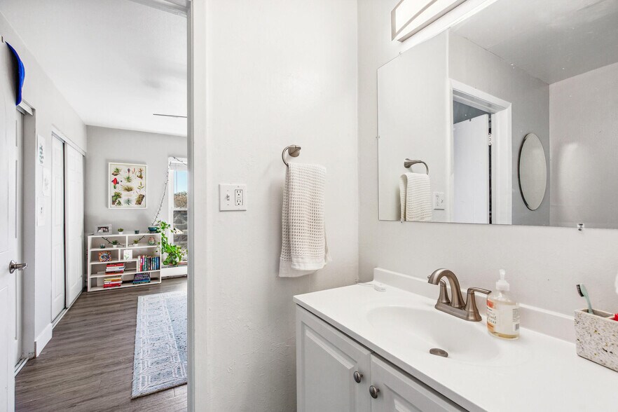 More Photos Of 1201 Clarkson St, Denver Apartments For Sale