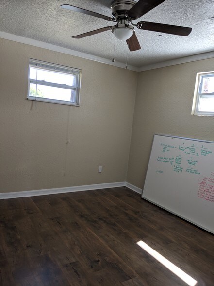 More Photos Of 6232 Madison St, New Port Richey Office For Sale
