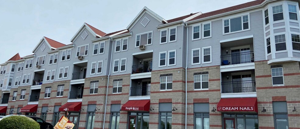 Primary Photo Of 1035 Pleasant St, Beloit Apartments For Lease