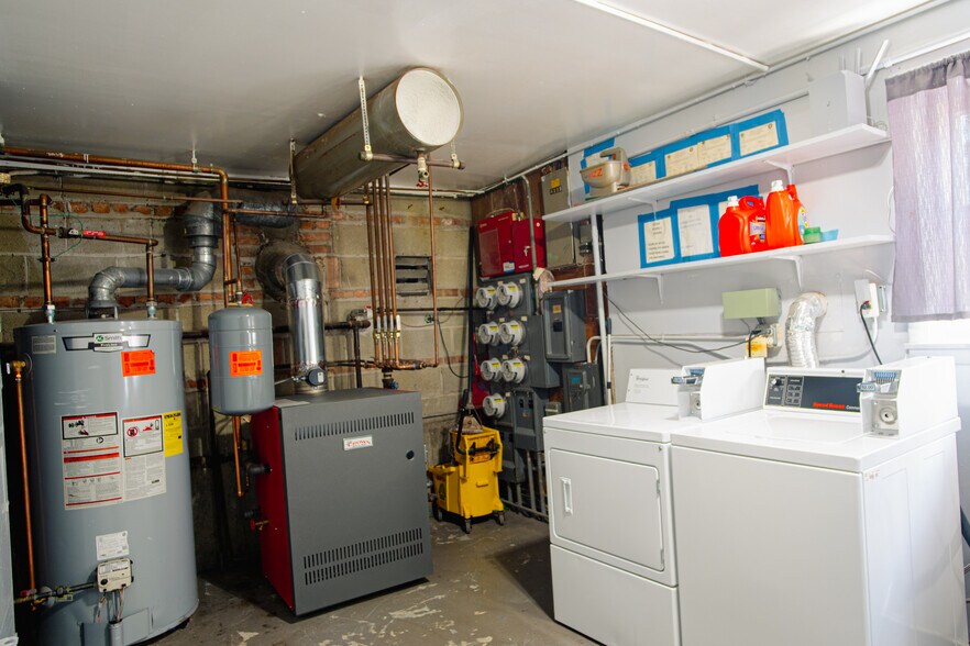 More Photos Of 4335 Lindenwood Dr, Matteson Apartments For Sale