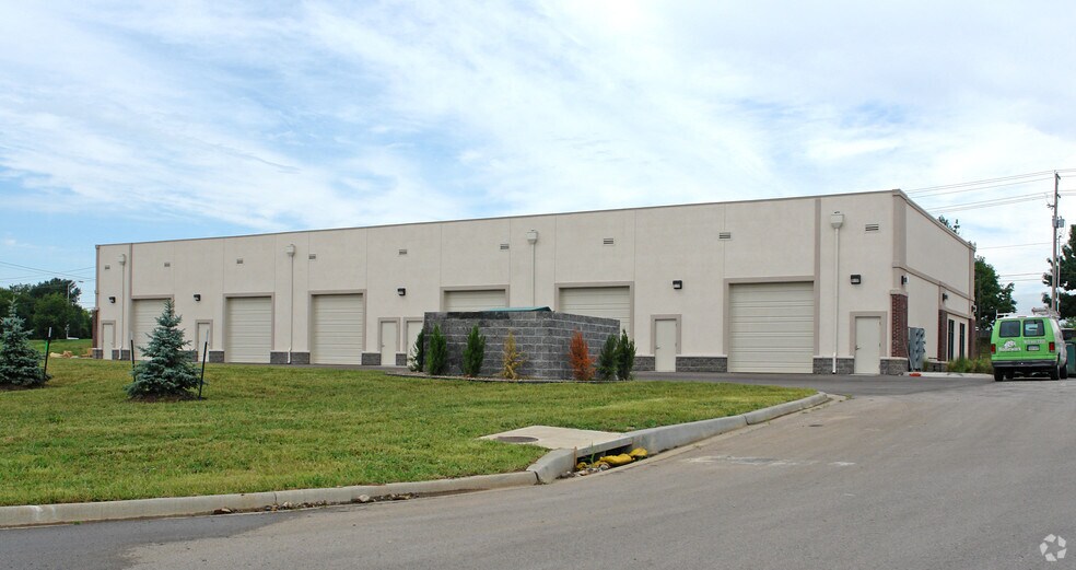 More Photos Of 23730-23750 W 83rd Ter, Shawnee Warehouse For Lease