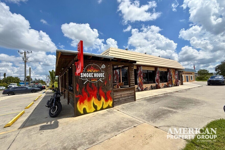 More Photos Of 4571 Clark Rd, Sarasota Restaurant For Sale