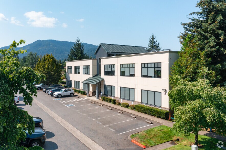 Primary Photo Of 165 Ne Juniper St, Issaquah Office For Lease