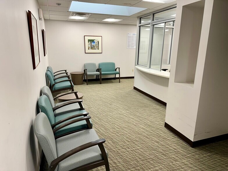 More Photos Of 148 East Ave, Norwalk Medical For Sale