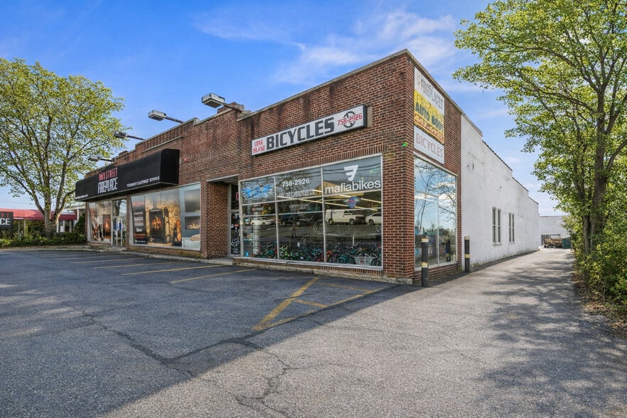 More Photos Of 318 E Main St, Patchogue Freestanding For Sale