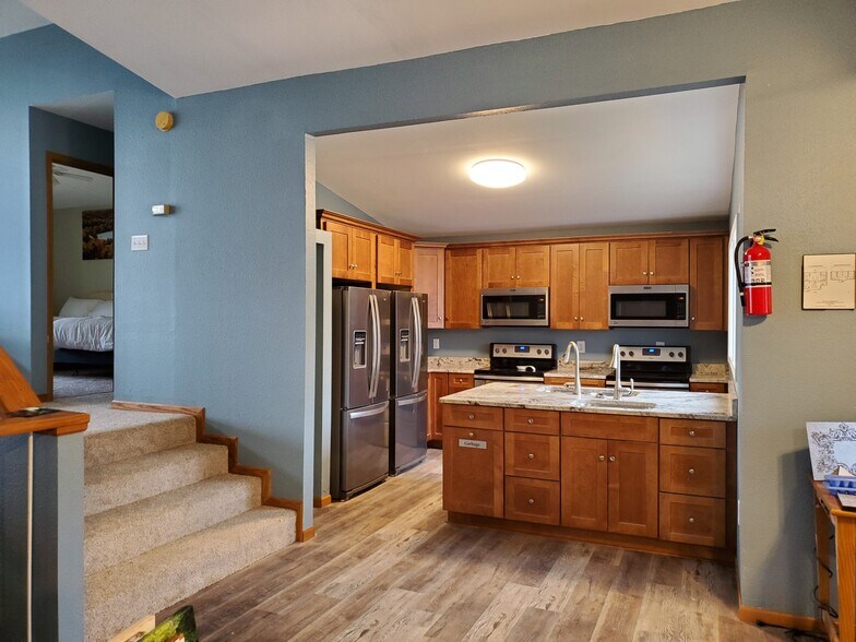 More Photos Of 267 Runaway Dr, Climax Springs Hotel For Sale