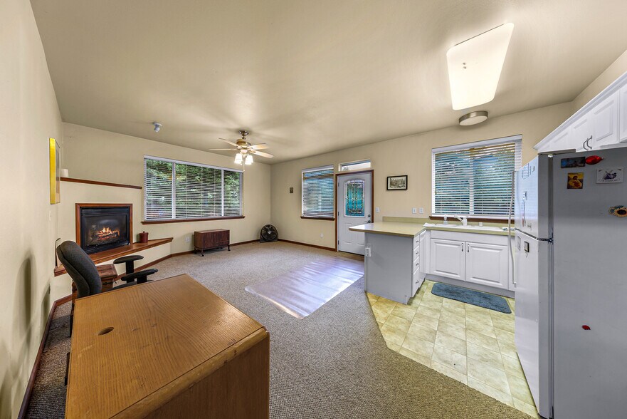 More Photos Of 918 Citadel Dr, Everson Multifamily For Sale