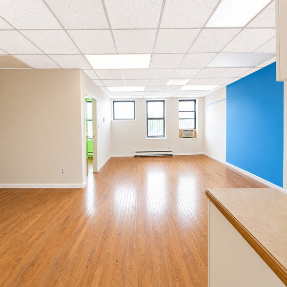 More Photos Of 64-19 Myrtle Ave, Ridgewood Freestanding For Sale
