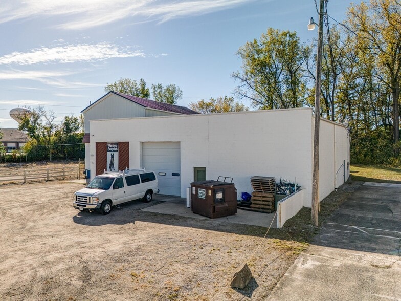 More Photos Of 322 Illinois Ave, Maumee Warehouse For Sale