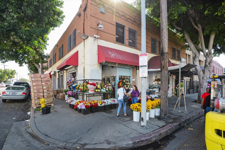 More Photos Of 752 S San Pedro St, Los Angeles Manufacturing For Sale