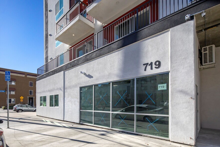 More Photos Of 719 S Hoover St, Los Angeles Apartments For Lease