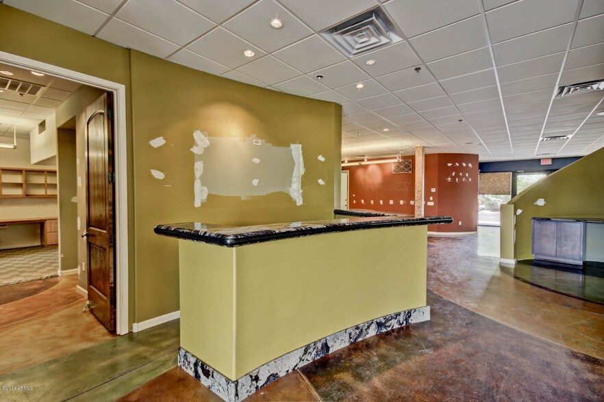 More Photos Of 16853 E Palisades Blvd, Fountain Hills Office For Lease