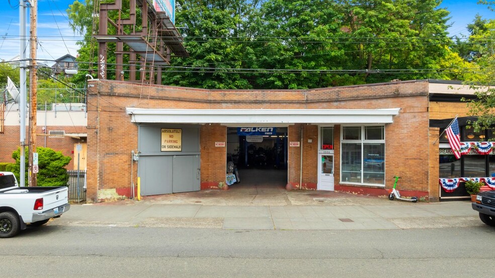 Primary Photo Of 1508 Queen Anne Ave, Seattle Service For Sale