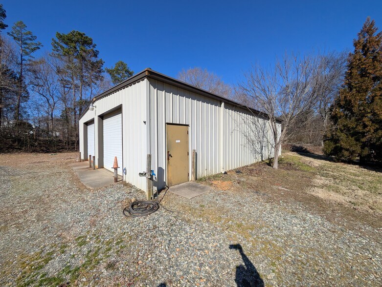 More Photos Of 420 Shoffner St, Graham Industrial For Sale